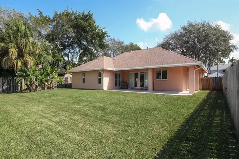 5737 SW 89th Way, Cooper City, FL 33328