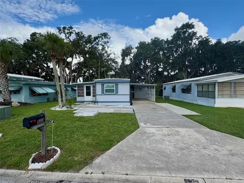 533 Old Colony Rd, Leesburg, FL 34748