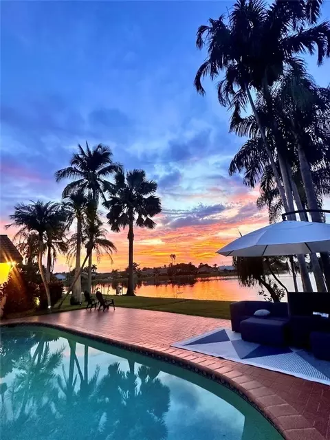 1661 E Oak Knl, Davie, FL 33324