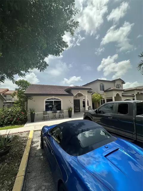 18821 NW 84th Ct #705-7, Hialeah, FL 33015
