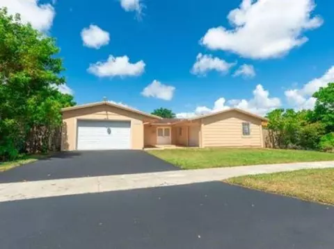 3210 SW 118th Ct, Miami, FL 33175