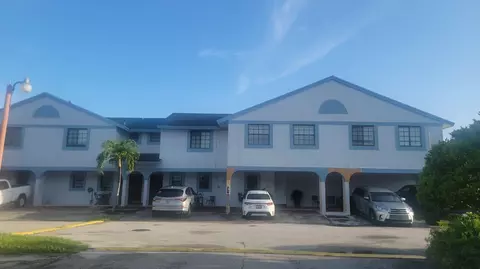 11821 SW 18th St #2-23, Miami, FL 33175