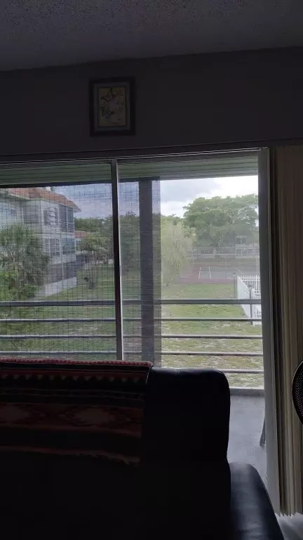 611 S State Road 7 #2G, Margate, FL 33068