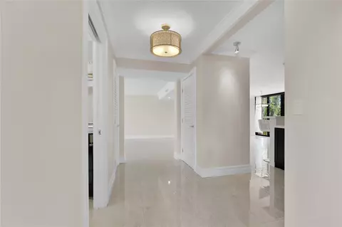 250 E Royal Palm Rd #2A, Boca Raton, FL 33432