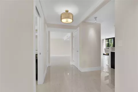 250 E Royal Palm Rd #2A, Boca Raton, FL 33432