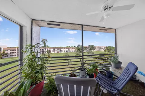 10145 Sunrise Lakes Blvd #406, Sunrise, FL 33322