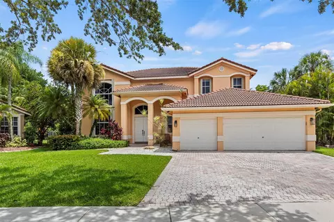 3920 Nighthawk Dr, Weston, FL 33331
