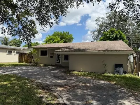 6531 Harding, Hollywood, FL 33024