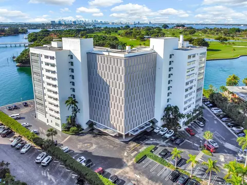 9100 W Bay Harbor Dr #3AE, Miami Beach, FL 33154