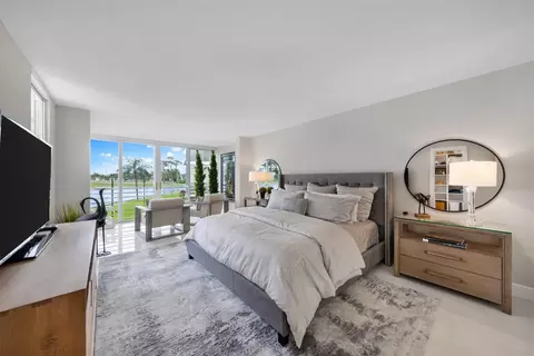 3095 N N Crse #206, Pompano Beach, FL 33069