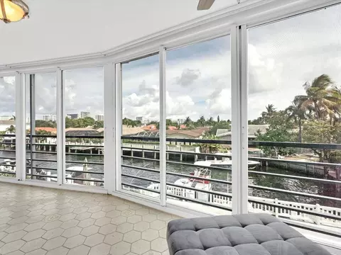 3050 NE 47th #204, Fort Lauderdale, FL 33308