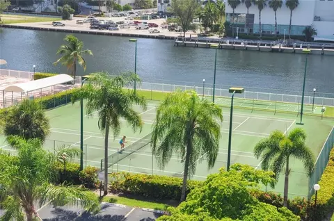 400 Leslie #419, Hallandale Beach, FL 33009