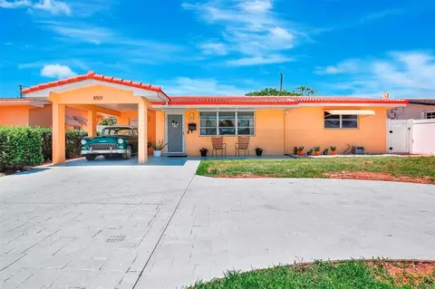 8501 NW 11th, Pembroke Pines, FL 33024