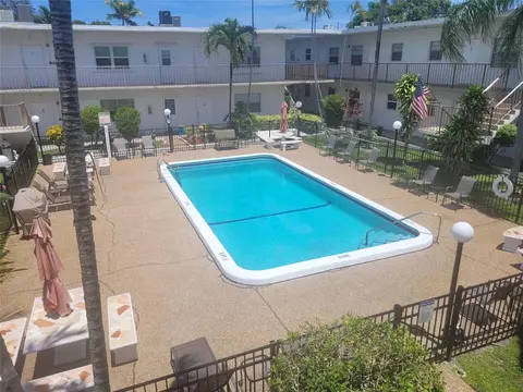 2240 Johnson #204, Hollywood, FL 33020