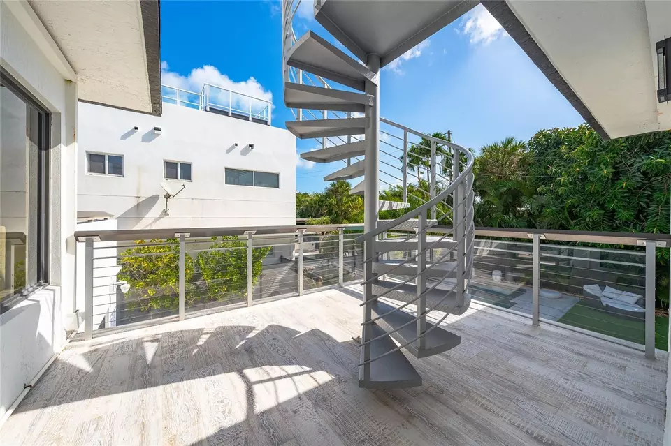 Other - 3304 NE 15th Ct, Fort Lauderdale, FL 33304 photo 8 of 10