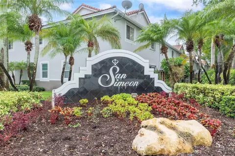 3793 San Simeon Cir, Weston, FL 33331