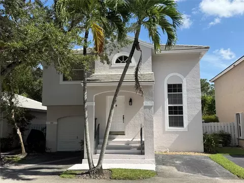 9840 NW 9th, Plantation, FL 33324