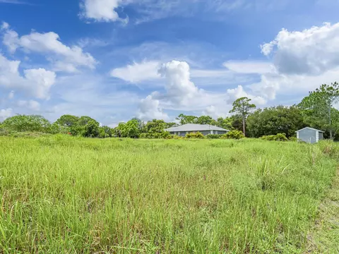 4140 48th St, Vero Beach, FL 32967