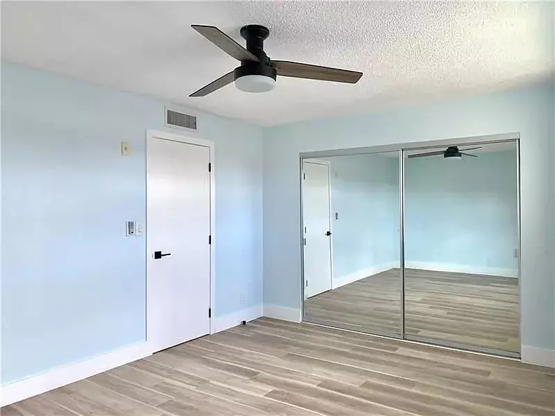 Bedroom - 2850 NE 14th St #306B, Pompano Beach, FL 33062 photo 2 of 2