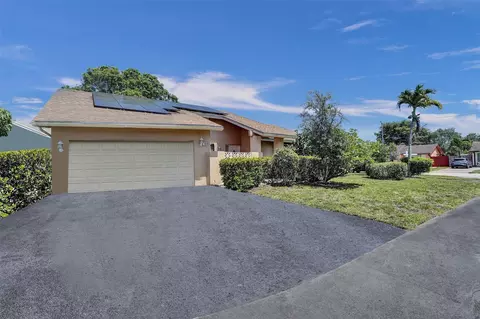 1060 SW 55th, Margate, FL 33068