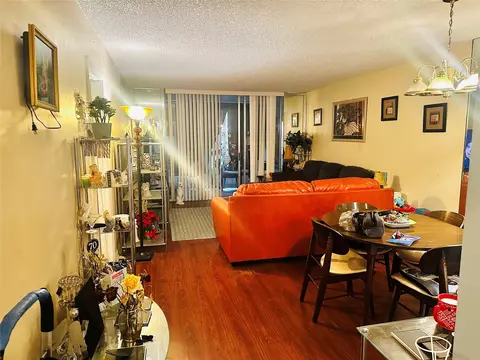 3070 NW 48th Ter #307, Lauderdale Lakes, FL 33313