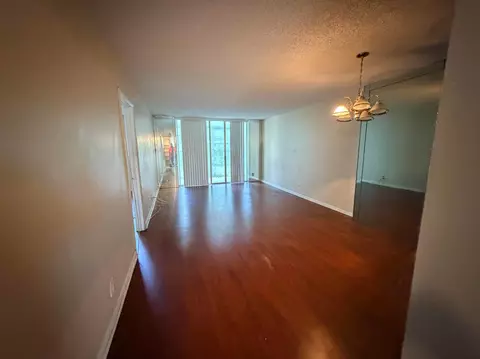 3070 NW 48th Ter #307, Lauderdale Lakes, FL 33313