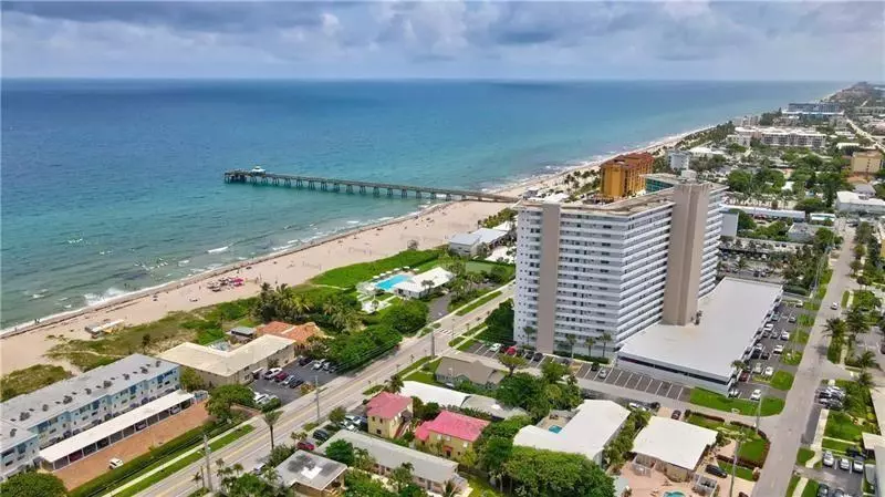 View/Area - 333 NE 21st Ave #318, Deerfield Beach, FL 33441 photo 2 of 10