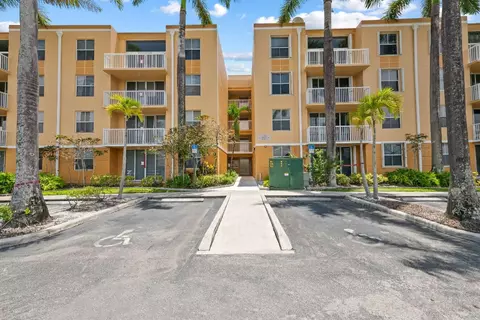 1341 SE 3rd Ave #206, Dania Beach, FL 33004