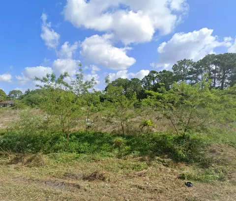 15325 94th St, The Acreage, FL 33412