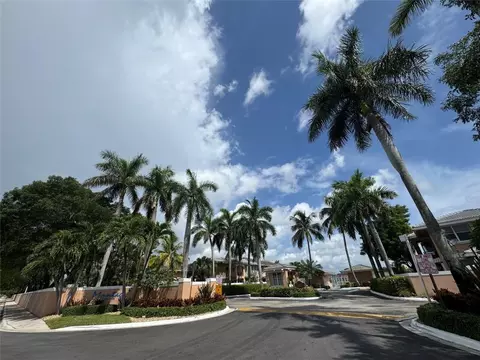 3243 NW 44th #2, Fort Lauderdale, FL 33309