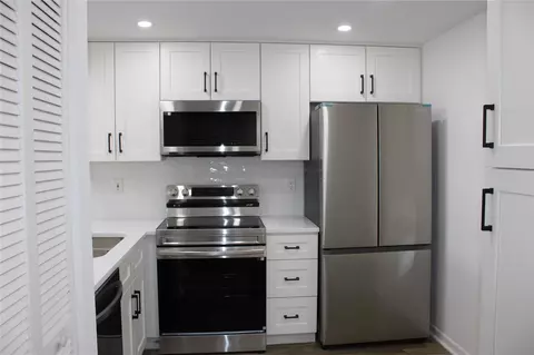 10501 W Broward Blvd #403, Plantation, FL 33324