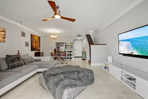 11652 NW 11th, Pembroke Pines, FL 33026