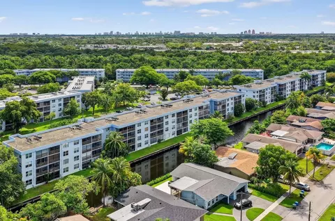 110 Royal Park #2C, Oakland Park, FL 33309