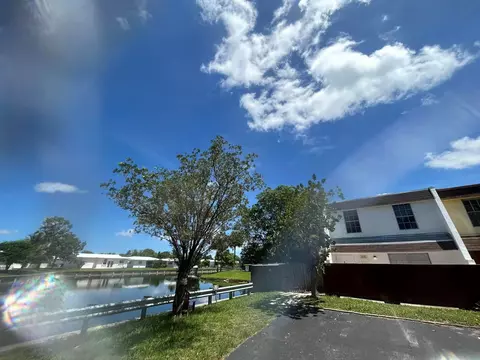 7310 NW 75th St #7310, Tamarac, FL 33321