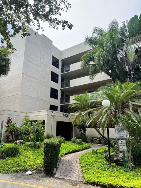3000 NW 42nd Ave #B408, Coconut Creek, FL 33066
