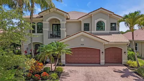 8829 N Woodgrove Rdg, Boynton Beach, FL 33473