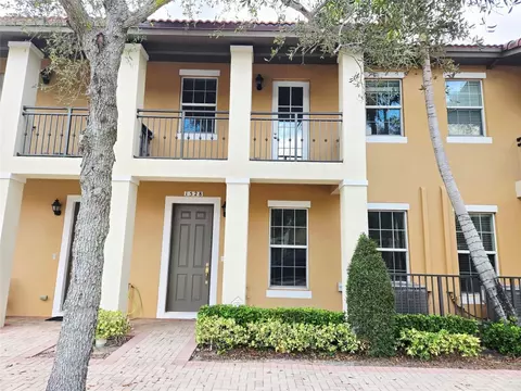 1528 SW 147th Ave #1527, Pembroke Pines, FL 33027