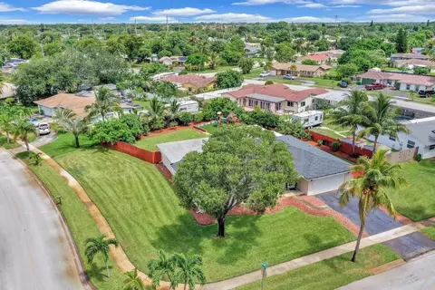 6755 Curry, Margate, FL 33068