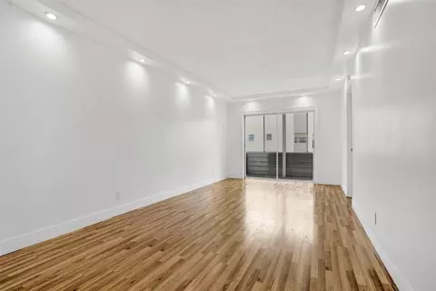 251 Berkley #203, Hollywood, FL 33024