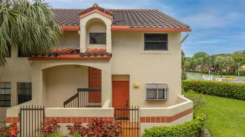 301 Congressional Way #301, Deerfield Beach, FL 33442