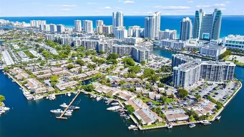 419 Leslie #419, Hallandale Beach, FL 33009