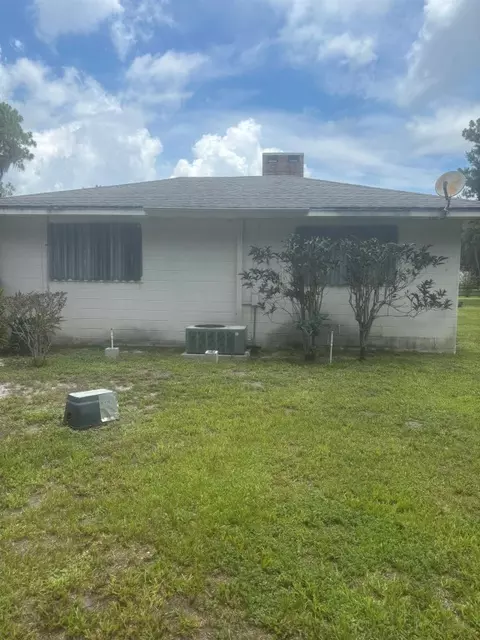 Exterior - Undisclosed, Sebring, FL 33876 photo 2 of 10