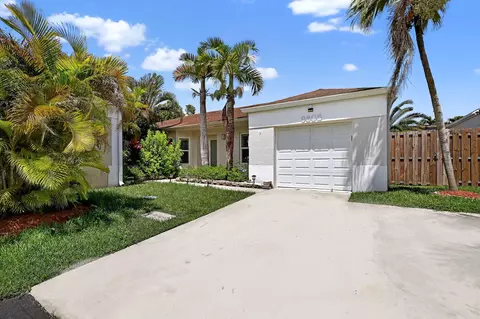 9805 SW 222nd Ter, Cutler Bay, FL 33190