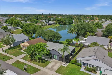961 SW 134th Ave, Davie, FL 33325
