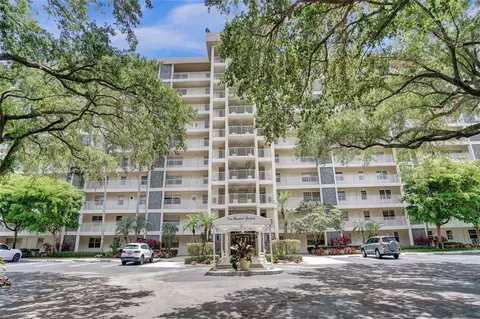 3520 Oaks #204, Pompano Beach, FL 33069