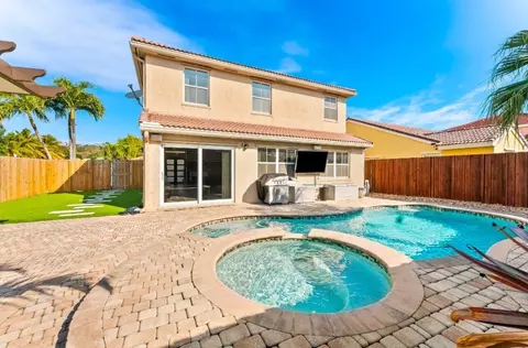 6604 Schooner, Margate, FL 33063