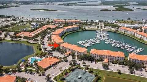 14 Harbour Isle Dr #PH01, Fort Pierce, FL 34949