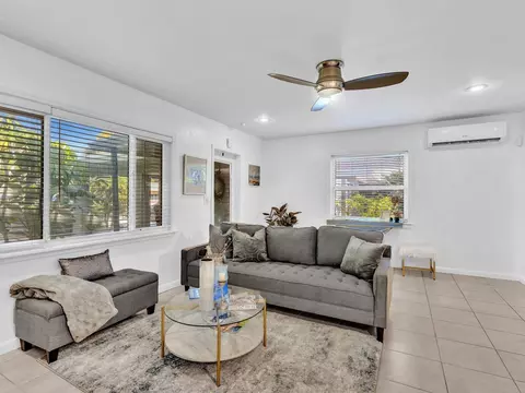 1124 NE 18th, Fort Lauderdale, FL 33304
