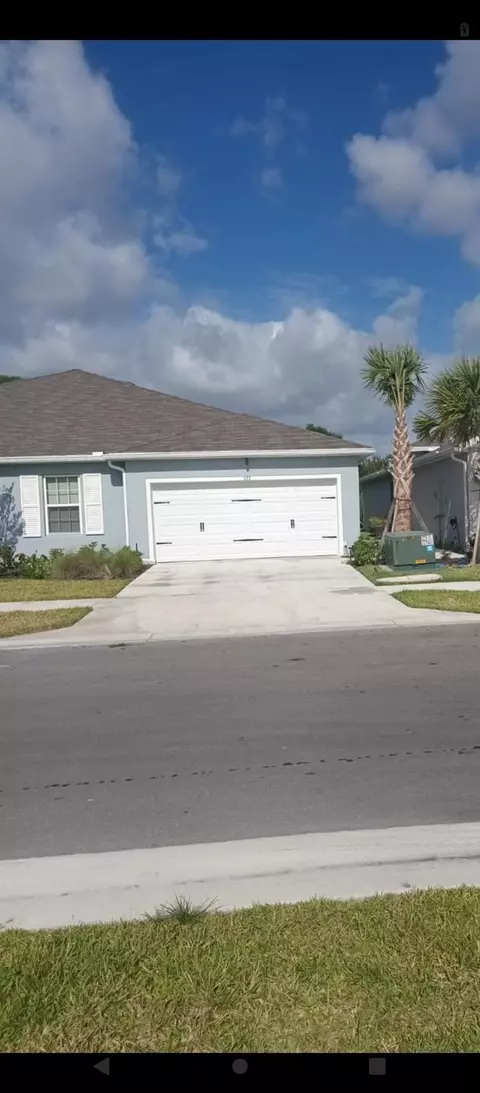 327 Raspberry Rd, Fort Pierce, FL 34981