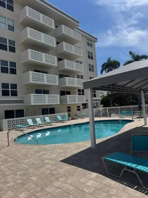 1901 S Ocean Dr #102, Hollywood, FL 33019